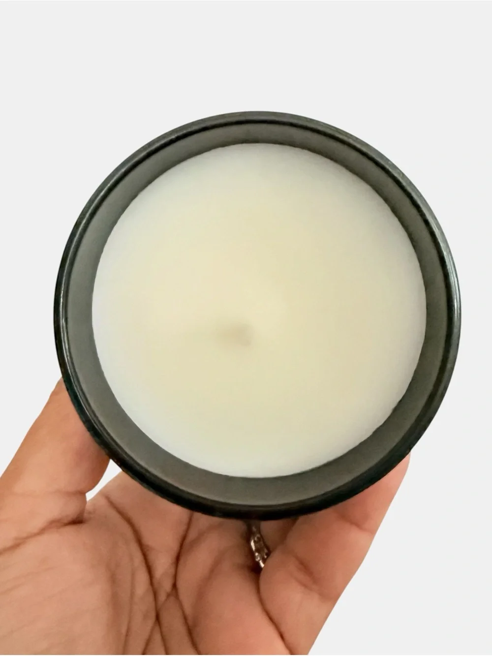 Leoben Company Newport & Home Sandalwood Musk Scented Candle - Black Glass